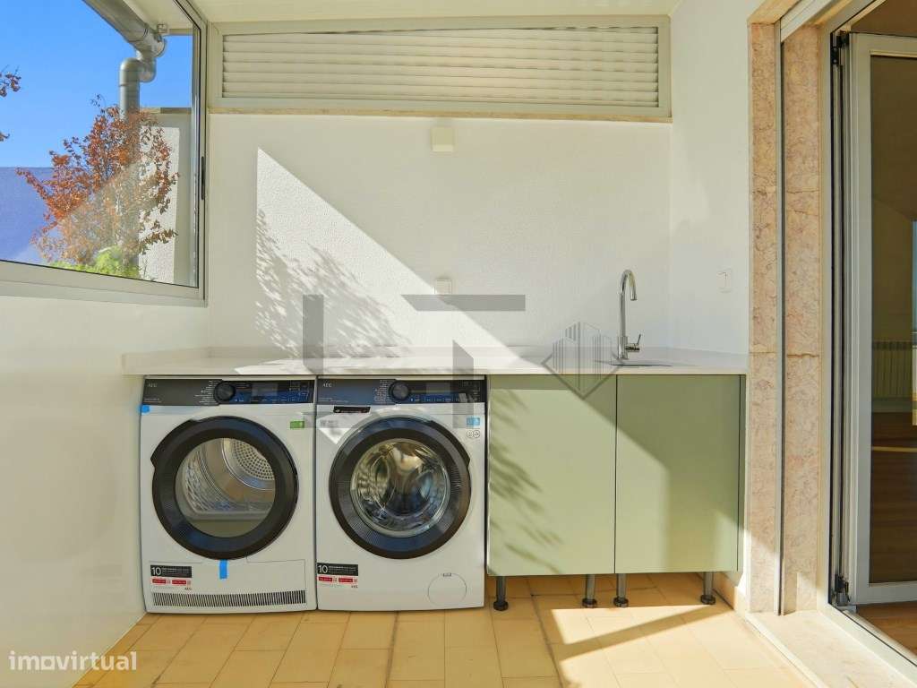 Penthouse T3 (possível T4) com Terraço, plena vista Rio e Garagem, ...-51