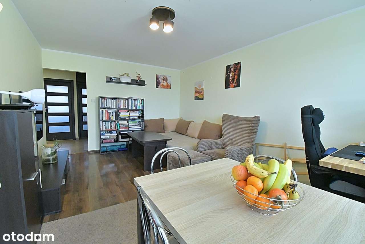 OKAZJA! 3 pokoje z oddzielną kuchnią i balkonem-1