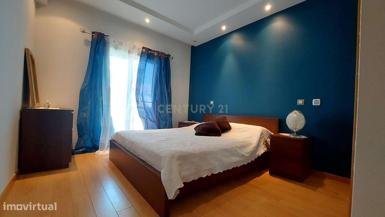 T5 Duplex em Alcochete | Vista Rio | Terraço Panorâmico-18