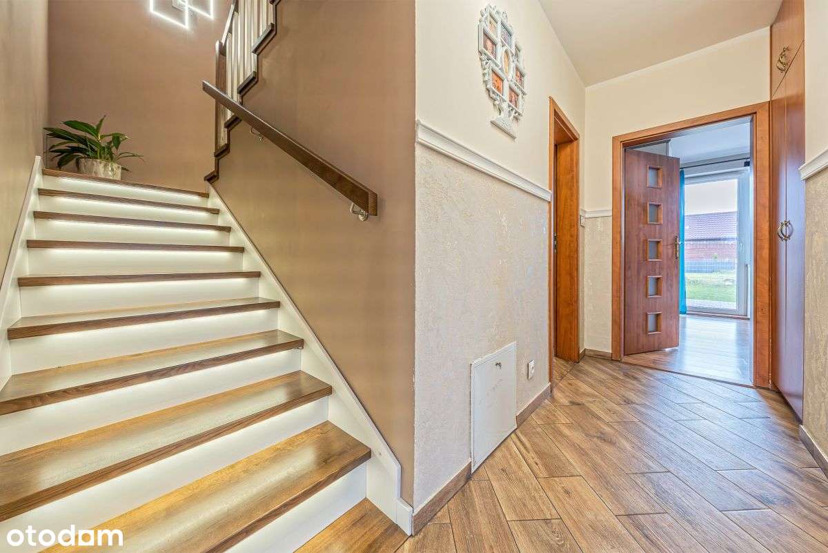 Bliźniak w spokojnej okolicy,blisko jeziora Łebsko-12