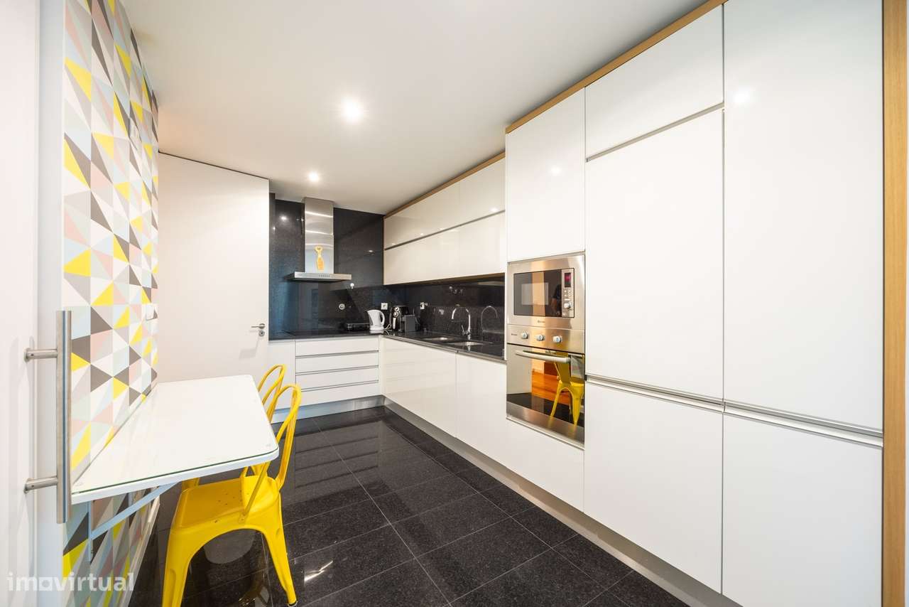 Apartamento T2+1 | Duplex | Estádio do Dragão | Luxo | Varanda | Estaç - Grande imagem: 5/35