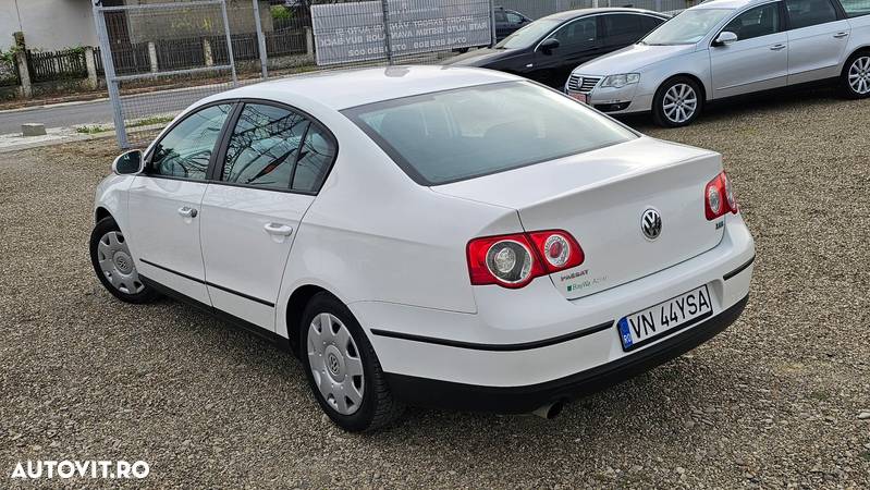 Volkswagen Passat Variant 1.6 Comfortline - 3