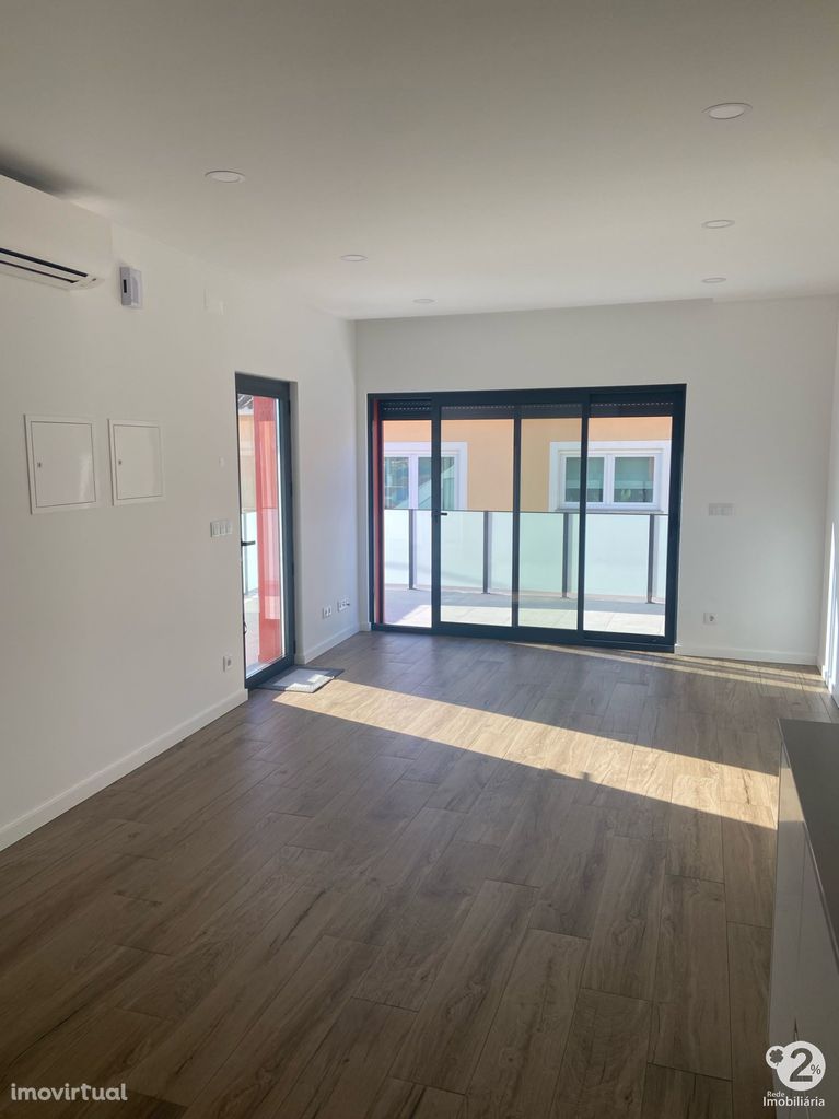 Apartamento T2 Novo em Coutada - Torres Vedras