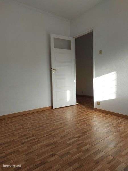 Moradia Bifamiliar com garagem em Rio Tinto Soutelo - Grande imagem: 5/12