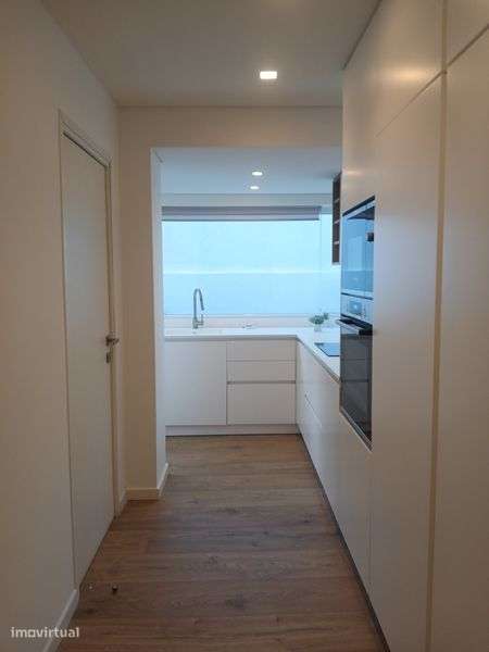 Moradia t4 em  luxuosamente renovada a 1,4 kms de Cascais centro - Grande imagem: 5/7