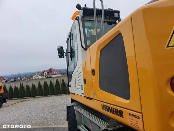 Liebherr A 914 - 27