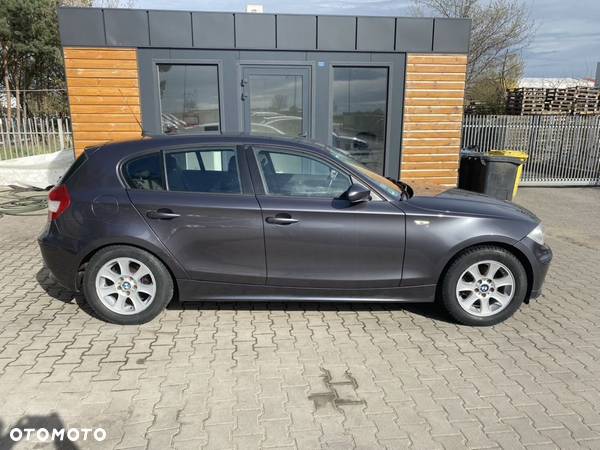 BMW Seria 1 116i - 5