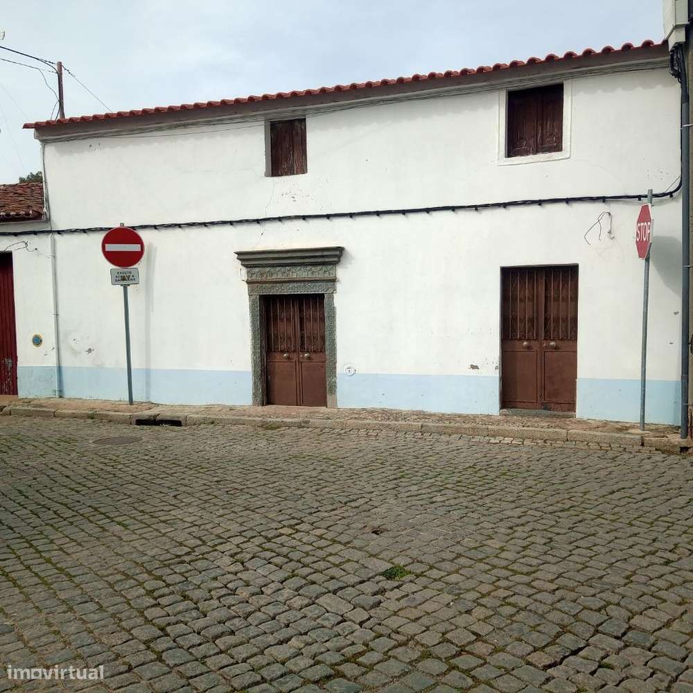 Casa Antiga em Mourão-5