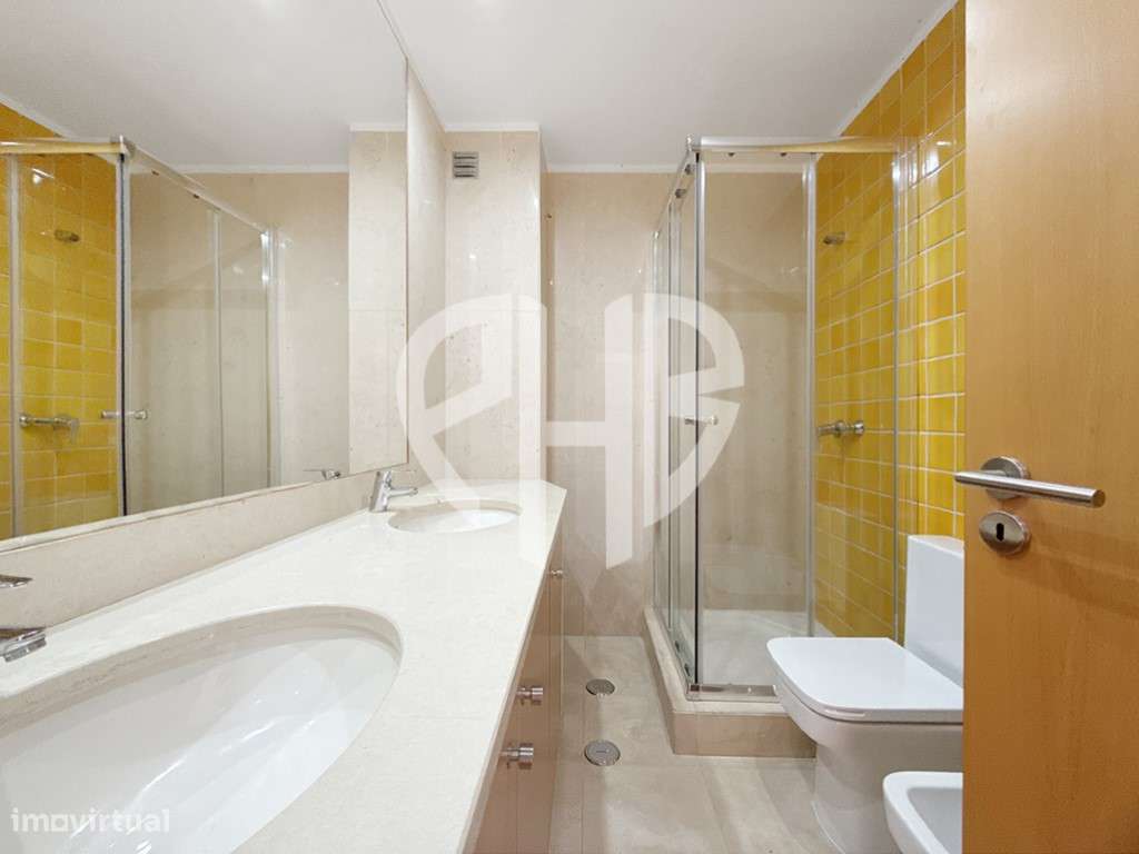 Moradia Geminada T4 // Condominio - Aldeia de Irmãos / Azeitão-29