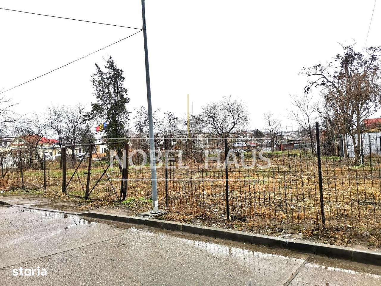 Teren 1000 mp, Ultracentral Barlad, 185 euro mp - Imagine principală: 3/8