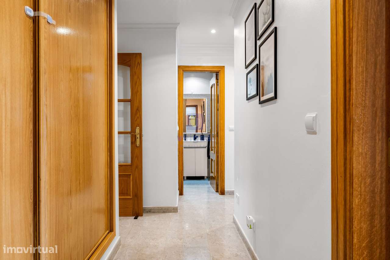 Apartamento T3 com garagem na Baixa da Banheira-16