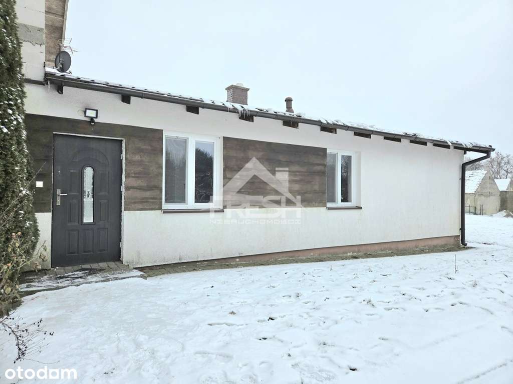 Dom w Bladowie z dużym ogrodem i tarasem-18