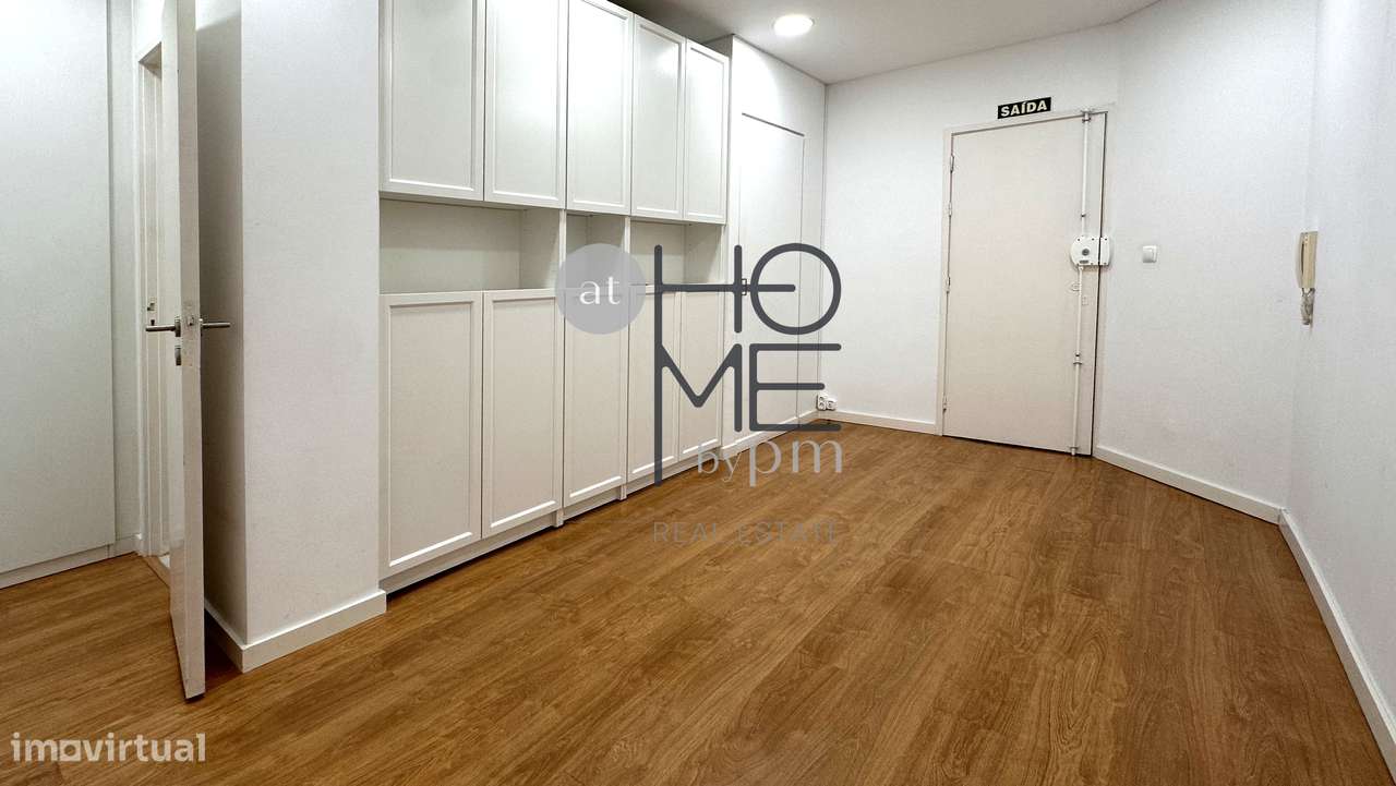 Av. Miguel Bombarda | Escritório luminoso para arrendar - Grande imagem: 3/31