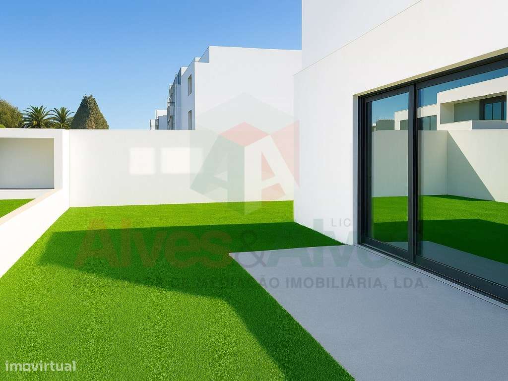 Moradia c/ piscina - Em construção - Previsão de conclusão Dezembro... - Grande imagem: 5/10