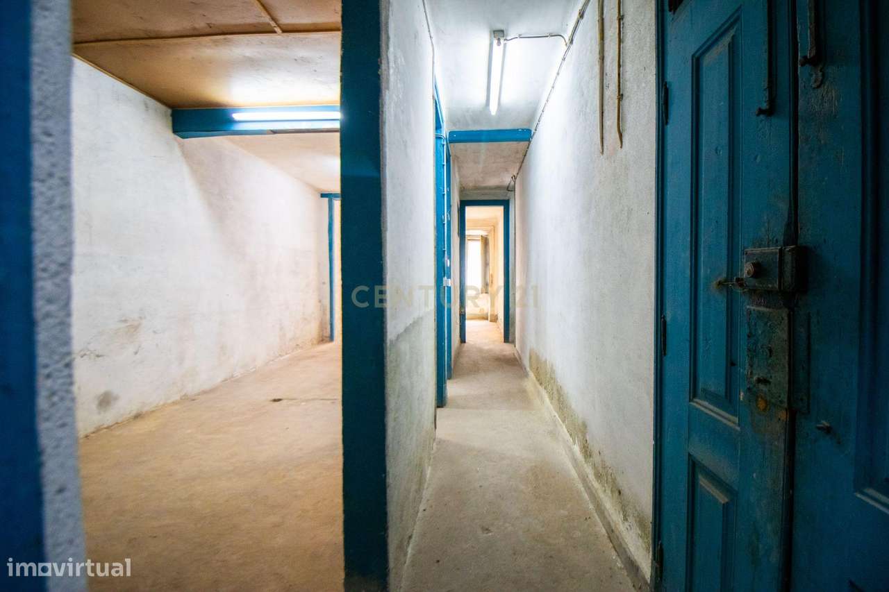 Espaço comercial / Apartamento para transformação e remodelação com lo - Grande imagem: 4/12