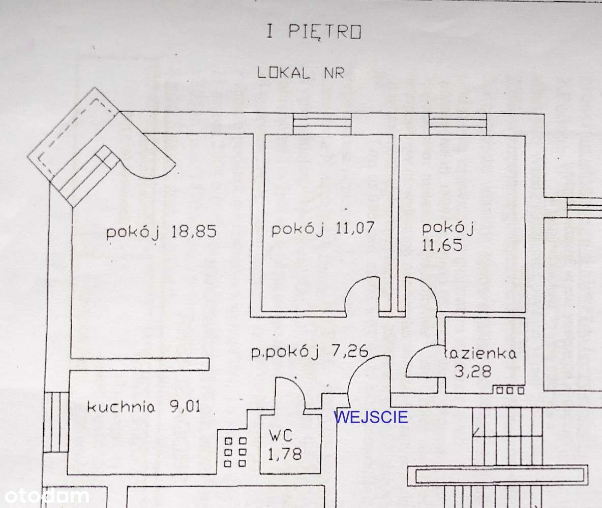 Malczyce/3pokoje/balkon/piwnica/1piętro/blok/pkp 300 m-7