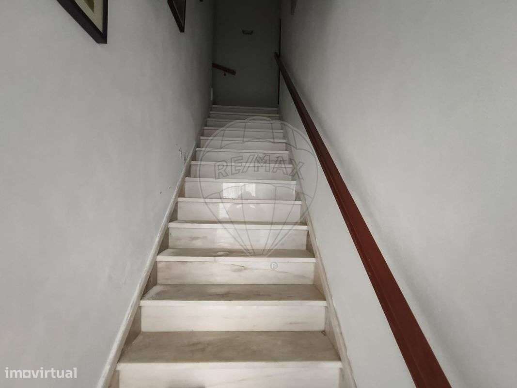 Moradia T2 para venda-5