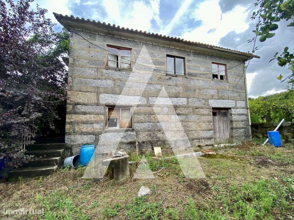 Quinta Nevogilde com Moradia T10, Capela, Celeiro e Acesso ao Rio S...-14