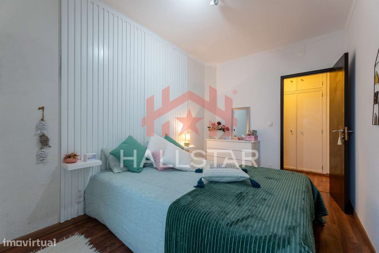 Apartamento T3 / Cozinha Equipada e Terraço / Nazaré-17