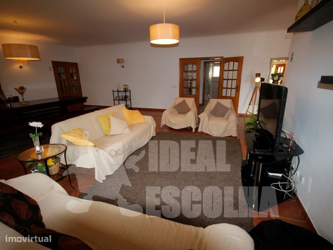 MORADIA V4 ALVOR 1200 000€-25