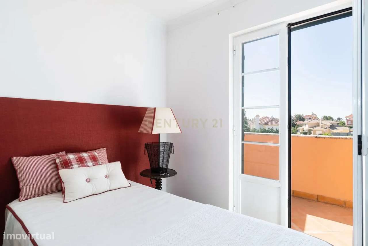 Moradia Isolada T6 com Garagem e Piscina Coberta na Quinta da Beloura-21