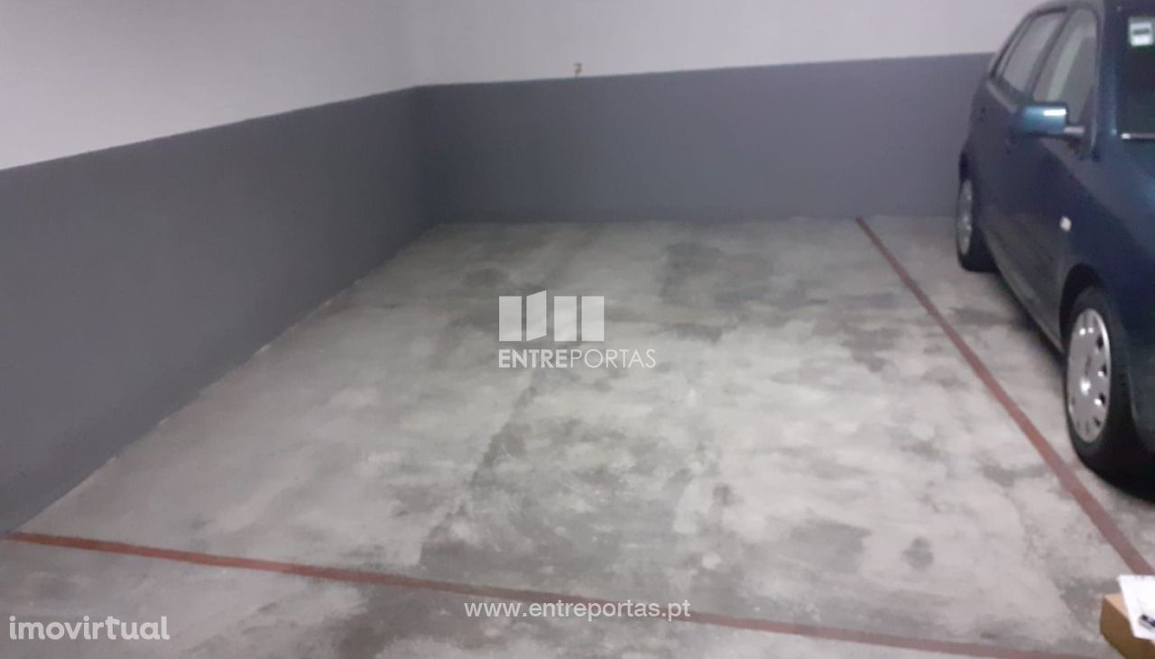 Venda de lugar de garagem no centro da cidade, na Póvoa de Varzim