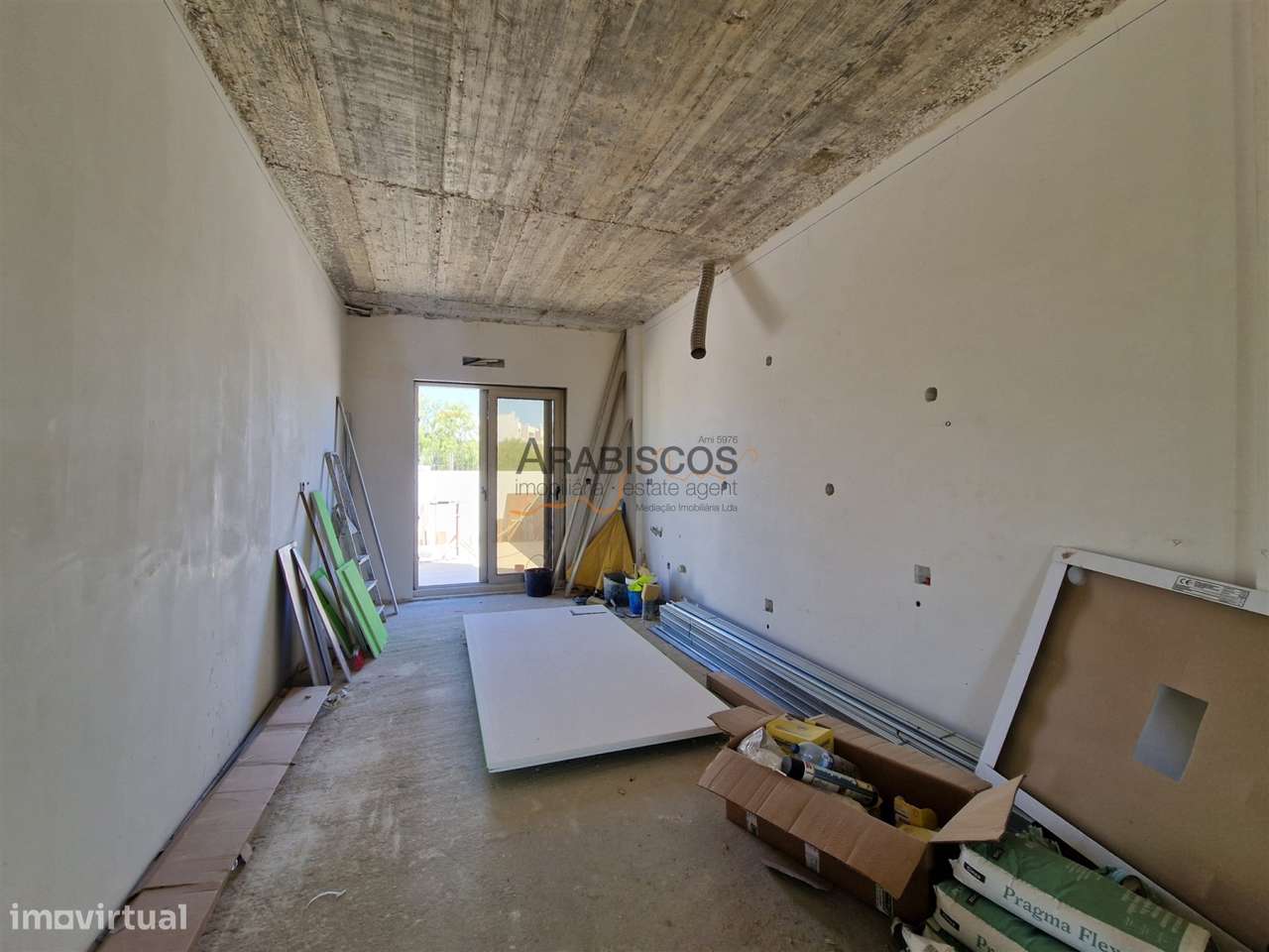 Moradia T4 - Piso Radiante - Ar Condicionado - Vista Ria Alvor - Pisci - Grande imagem: 5/21