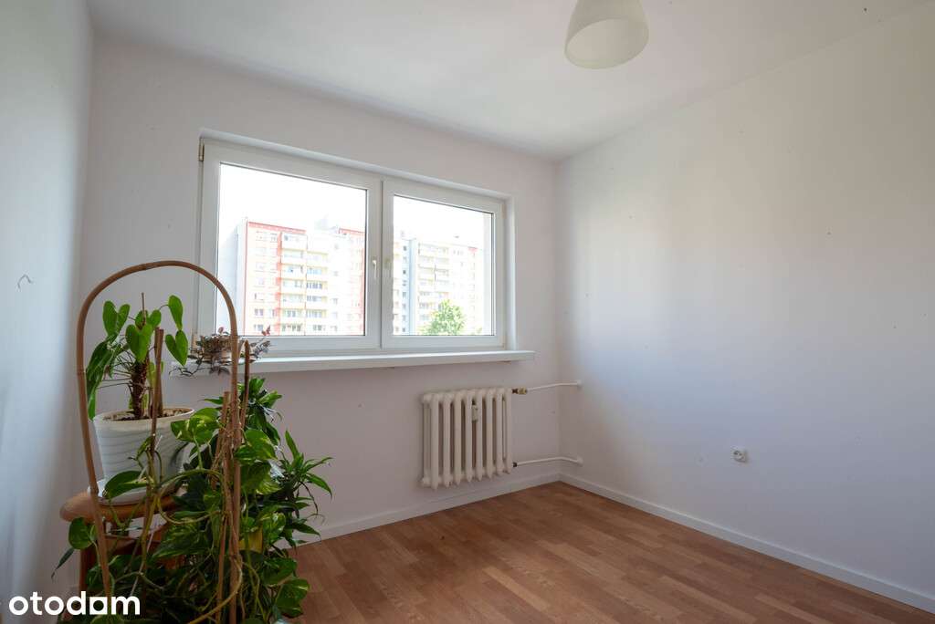 3 pok. z widną kuchnią przy metrze i parku Urlicha-4