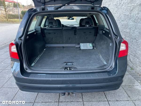 Volvo V70 D3 Geartronic Summum - 13