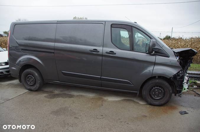 Ford TRANSIT CUSTOM - 3