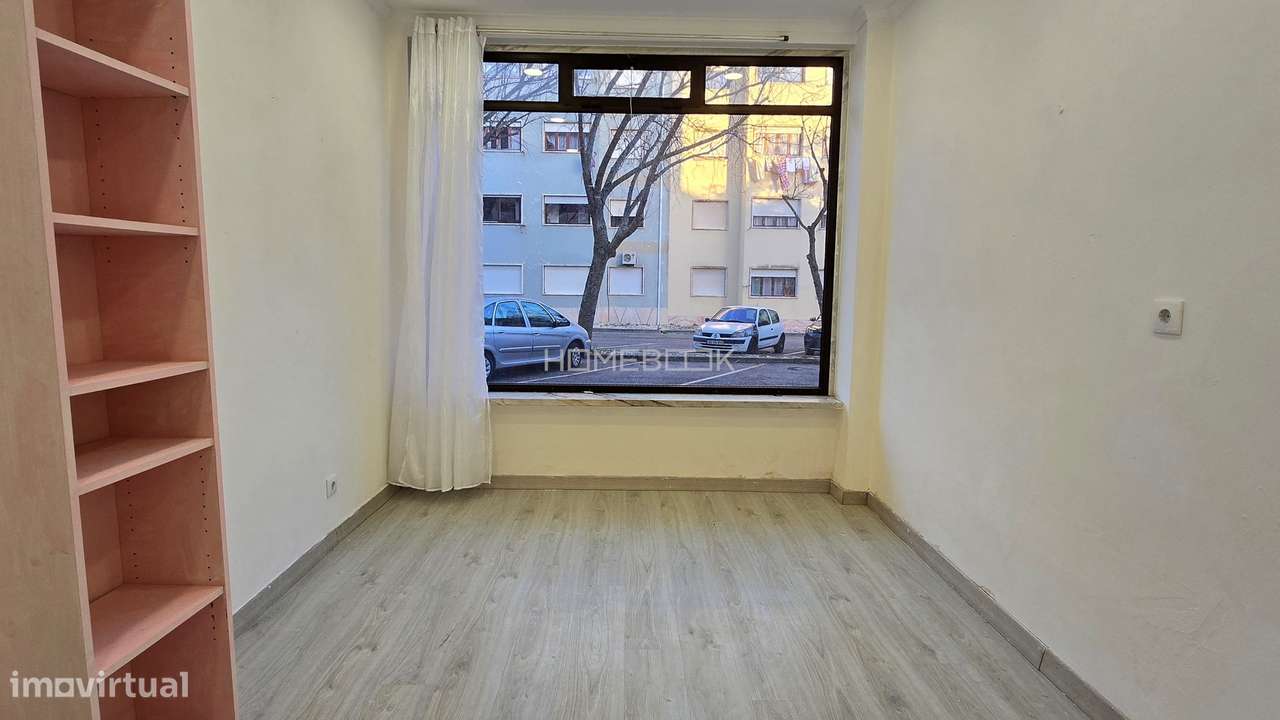 Loja em Mem Martins - Grande imagem: 3/9