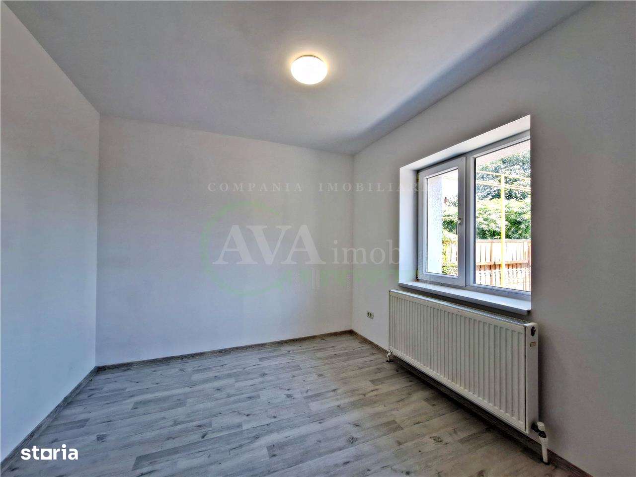 Casa de vanzare | 3 camere | Teren: 330 mp | Toate utilitatile, Bacau, - Imagine principală: 2/9