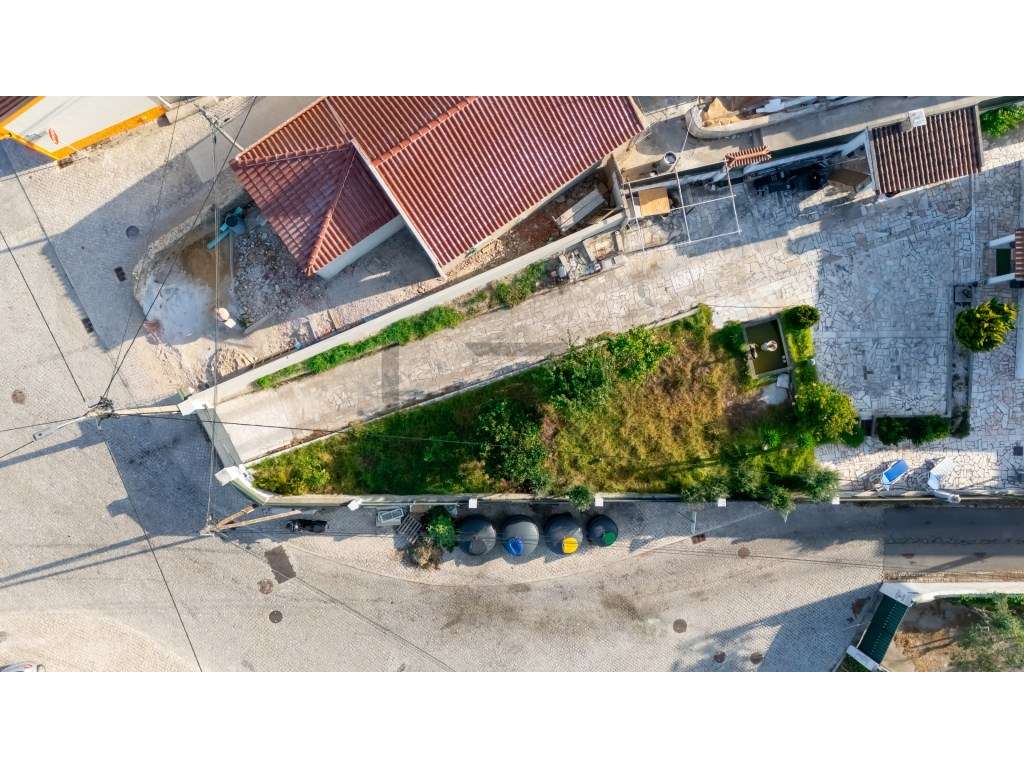 Charmosa Moradia Isolada Totalmente Remodelada em Paiões, Sintra - Grande imagem: 3/26