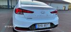 Hyundai Elantra 1.6 Comfort - 4