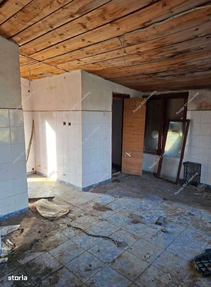 Teren 511mp | Toate utilitatile | Sanmihaiu Roman - Imagine principală: 2/7