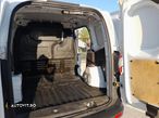 Ford Transit Courier - 28