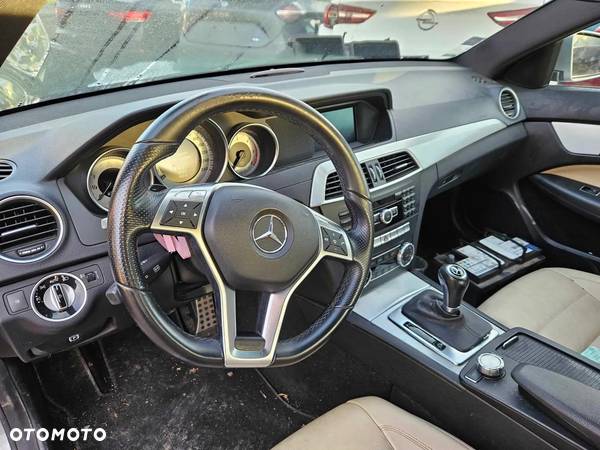 Mercedes-Benz Klasa C 250 CDI Coupe 7G-TRONIC Edition - 4