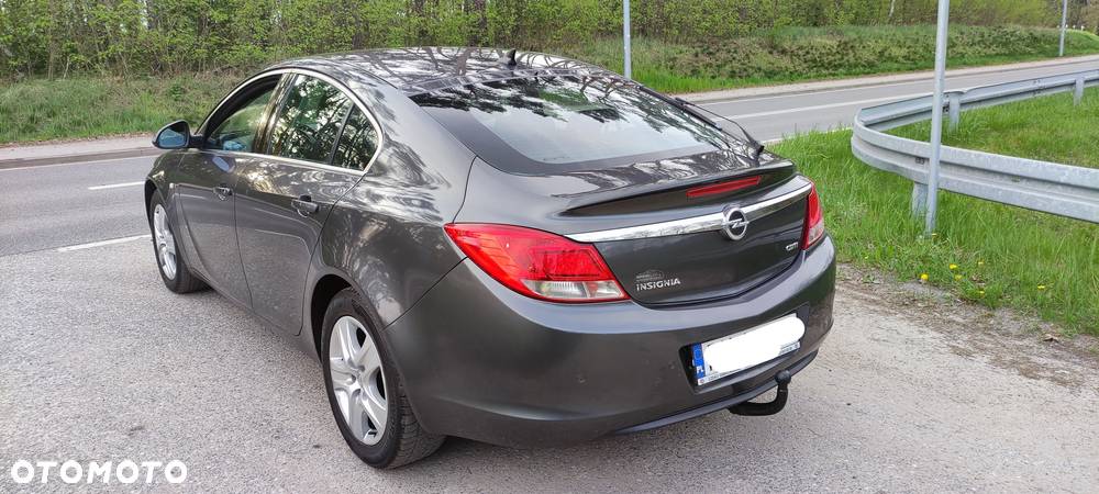 Opel Insignia 2.0 CDTI - 6