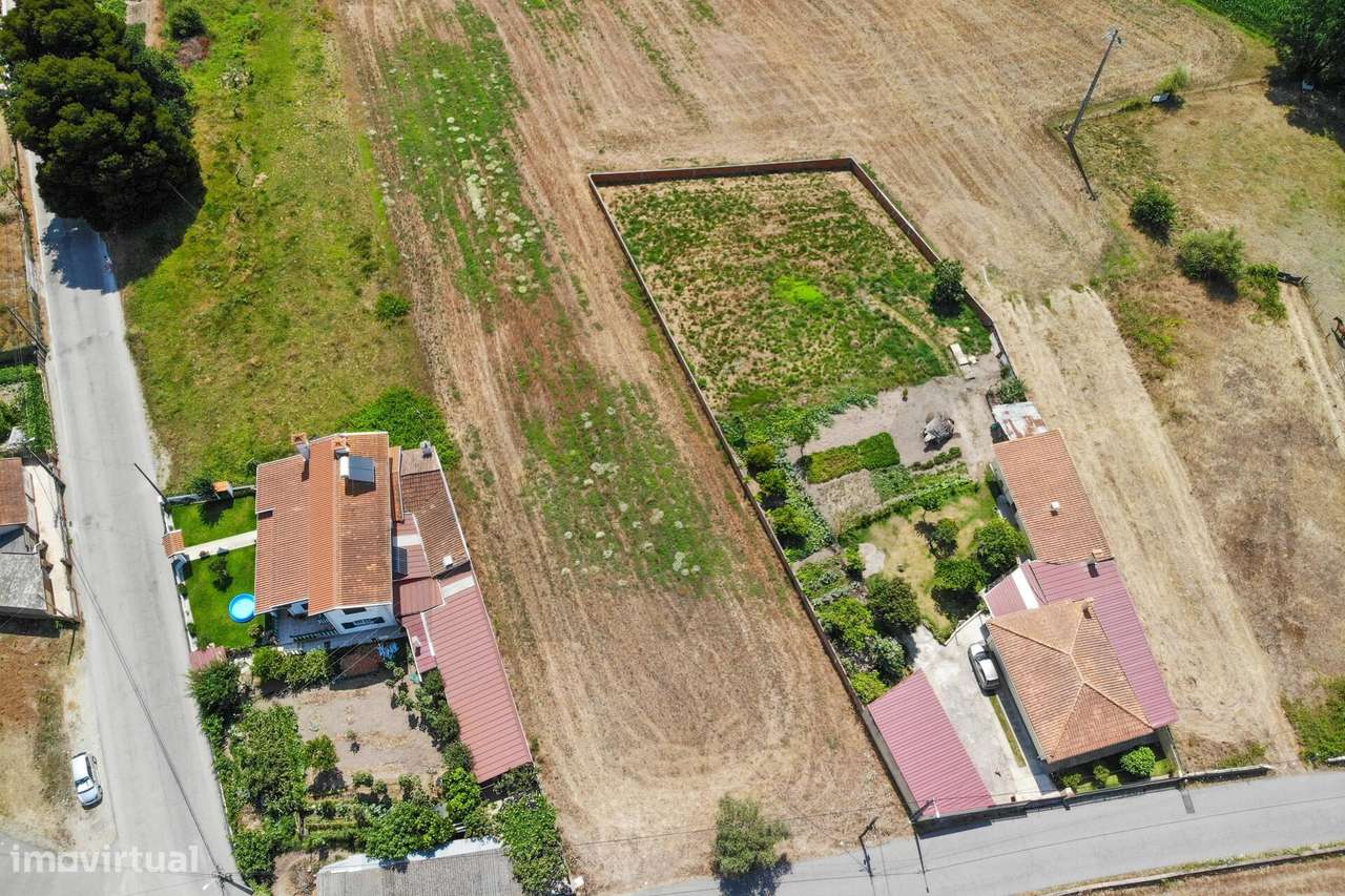 Terreno com Potencial para 2 Moradias | 3.600 m2 | Excelente Localizaç-10