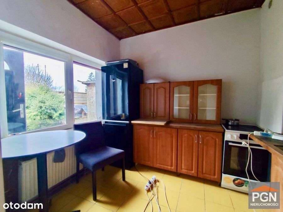 Połowa domu blisko centrum z działką-11