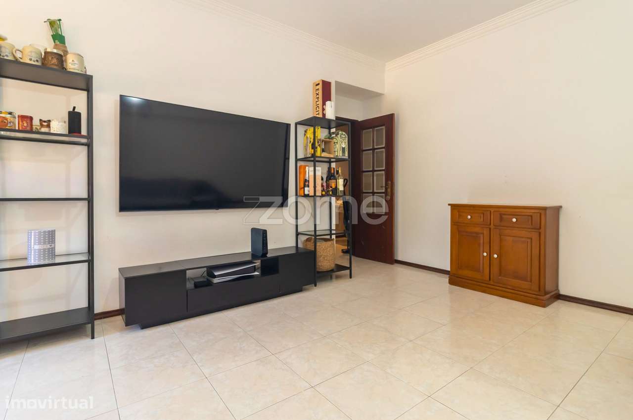 Apartamento T2 com Varanda em Monte Belo | Setúbal-7