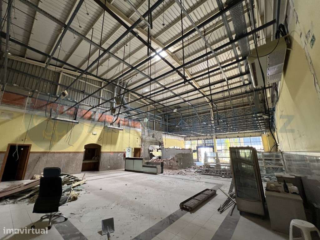 Prédio em propriedade total para atividade comercial-7