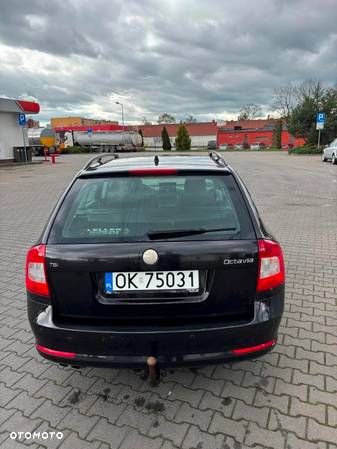 Skoda Octavia 1.8 TSI Ambiente - 7