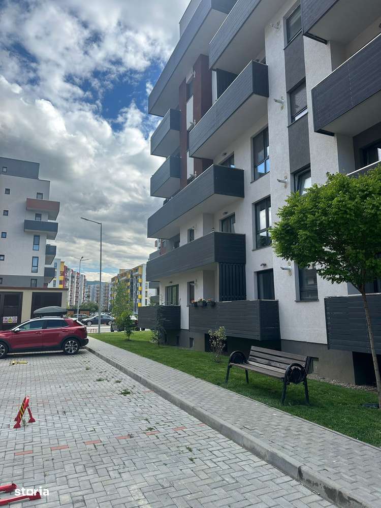 Apartament cu 3 camere,bloc nou  de cărămidă - Imagine principală: 4/12