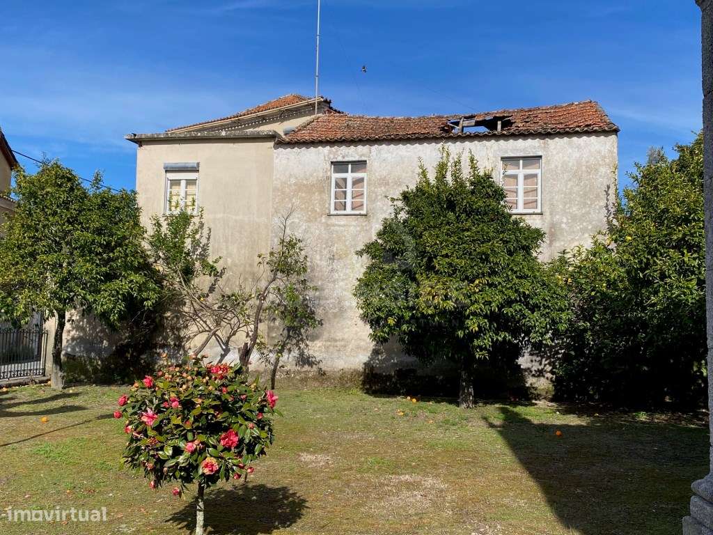 Moradia independente com 500 m2 área bruta-21