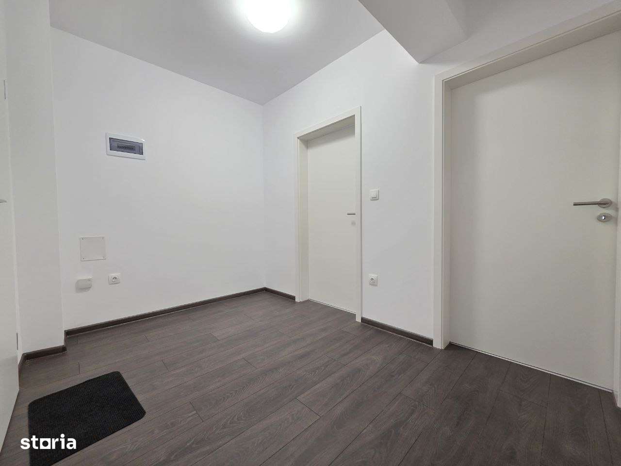 Garsoniera noua, parcare si boxa de vanzare Avantgarden 3 faza 5-18