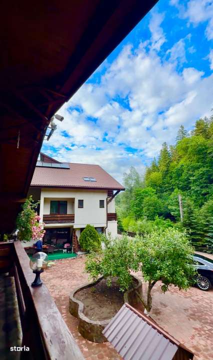 Casa de vacanta sau pensiune | Batca Doamnei | Teren in natura-14