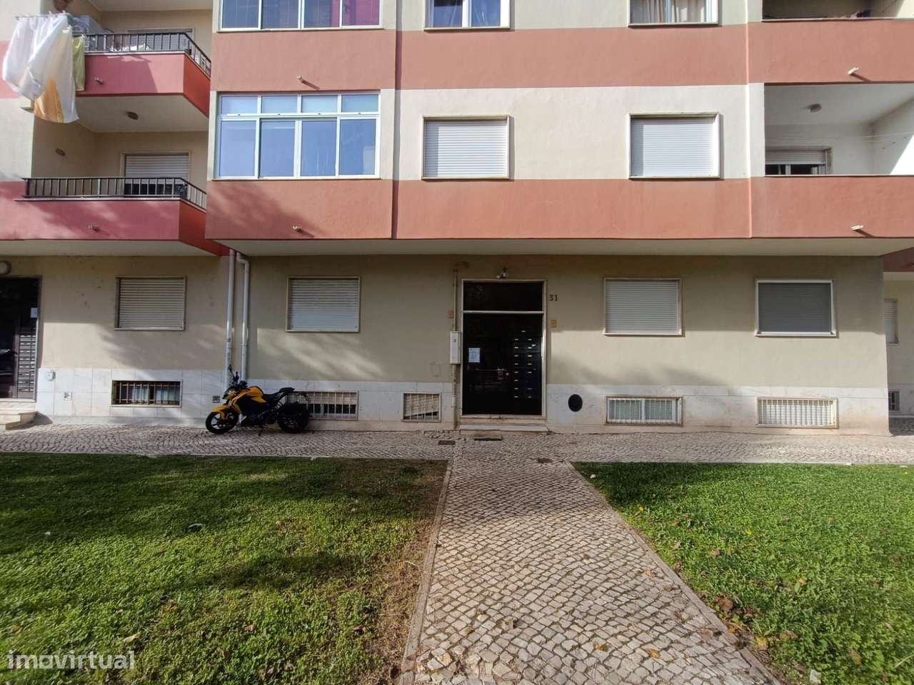 Apartamento T1 - Aguálva - Grande imagem: 2/25