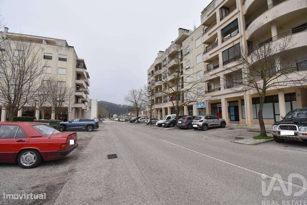 Apartamento T2 em Miranda do Corvo de 89,00 m2 - Grande imagem: 2/27