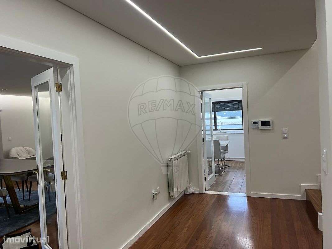 Moradia T4 para venda-6